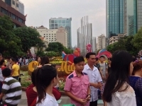 Các điểm giữ xe đúng giá quy định phục vụ khách tham quan đường hoa Nguyễn Huệ