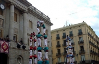 Lễ hội xây tháp người độc đáo ở Tây Ban Nha