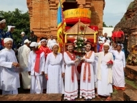 Tưng bừng Lễ hội Katê của đồng bào Chăm tại tỉnh Bình Thuận
