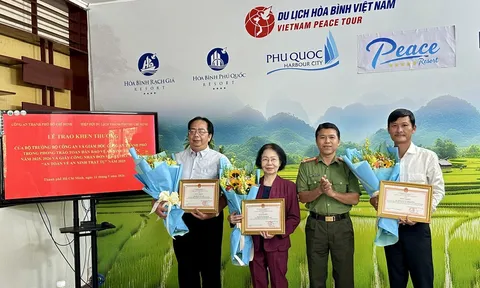 Bộ Công an và Công an TP.HCM ghi nhận đóng góp của Hiệp hội Du lịch TP.HCM trong phong trào toàn dân bảo vệ an ninh Tổ quốc