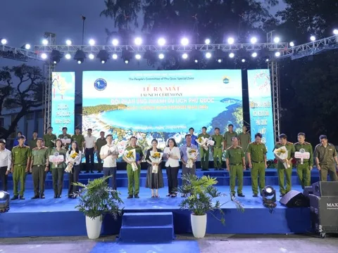 Phú Quốc ra mắt đội phản ứng nhanh du lịch, xóa nạn “chặt chém”