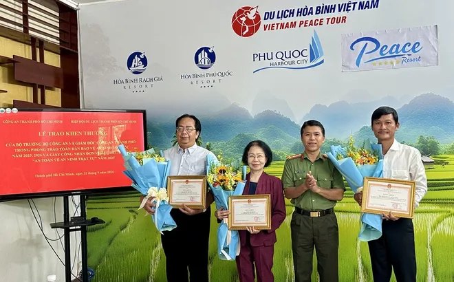 Bộ Công an và Công an TP.HCM ghi nhận đóng góp của Hiệp hội Du lịch TP.HCM trong phong trào toàn dân bảo vệ an ninh Tổ quốc